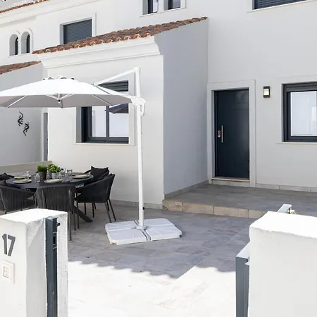 Campanario Golf Holiday By Aora Εστεπόνα