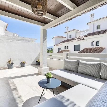 Campanario Golf Holiday By Aora Εστεπόνα